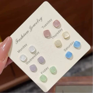 (เซ็ต 6 คู่ 6 สี) ต่างหูพลาสติก สีมาการอง