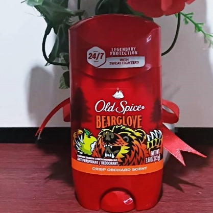 เนื้อครีมขาว ของแท้ 100%  หนุ่ม ๆ เข้มๆ เทห์ๆ  ระงับกลิ่นกาย Old Spice Antiperspirant Deodorant * Bearglove