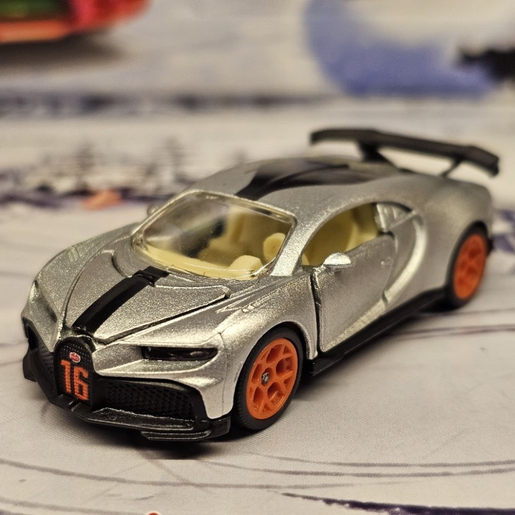 โมเดล รถของเล่น Majorette Bugatti Chiron สีเงิน นอกแพ็ค รถสวย