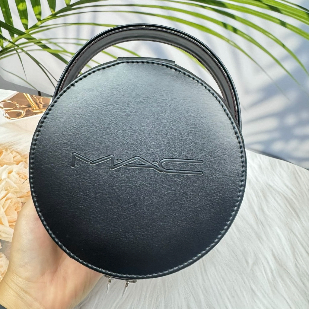 Mac Studio Fix Powder Pouch
