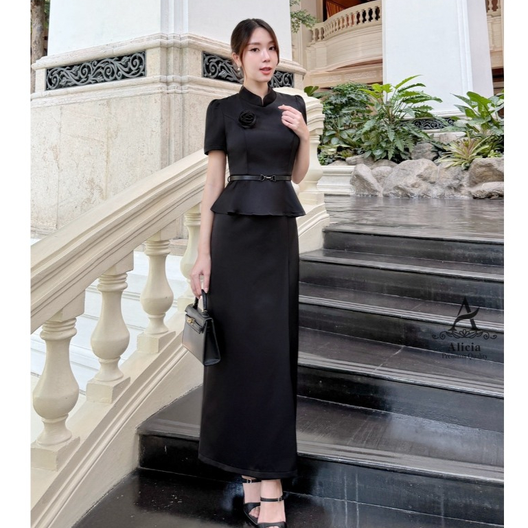 ABIGAIL ชุดไทยผ้าซาตินสีดำจิตรดาประยุกต์