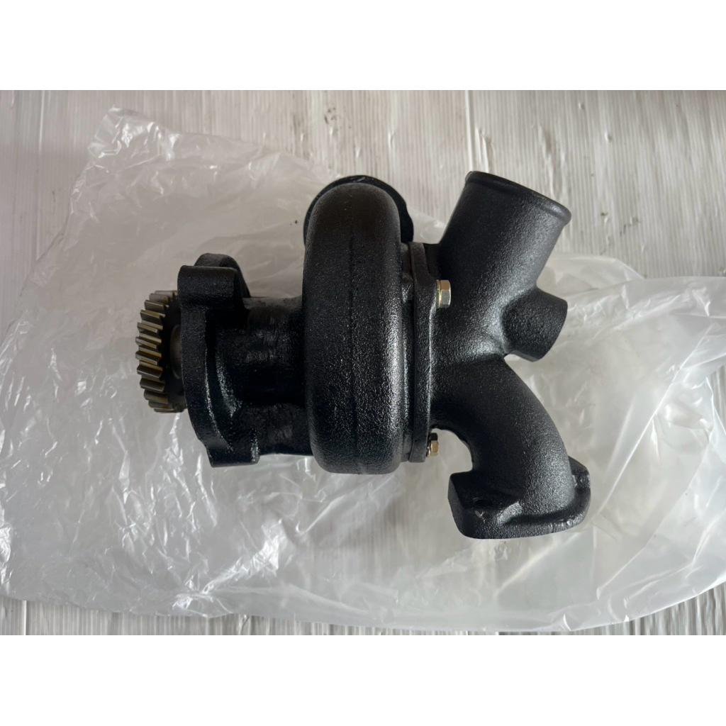 ปั๊มน้ำ CW454 , PF6 , NISSAN