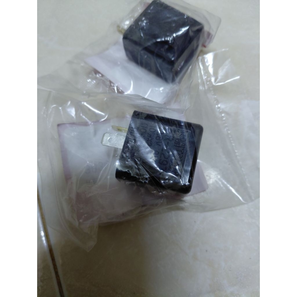 38301-KRS-971รีเลย์ไฟเลี้ยวแท้ศูนย์ HONDA รุ่น WAVE/DREAM/DASH/SONIC/CLICK/ICON
