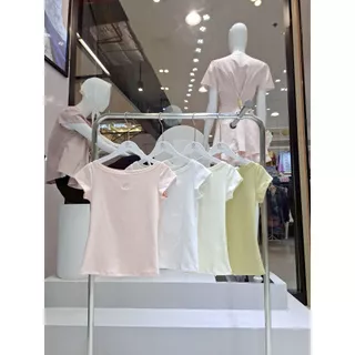 PRADAP_BRAND | Bloom Baby Tee เสื้อ Baby Tee ปักดอกไม้ ผ้ายืดนุ่ม ทรงพอดีตัว มินิมอล
