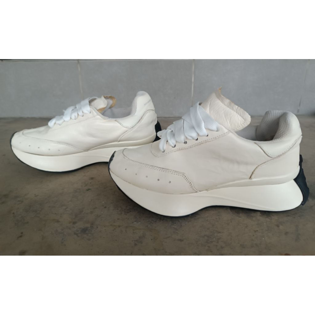 รองเท้าแบรนด์เนมby Alexander McQueen แท้ มือสองสภาพ 98% นุ่มเบา Sz 36/23cms