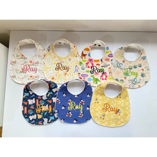 (ปักชื่อ) ผ้าซับน้ำลายเด็ก ผ้าลิขสิทธิ์แท้จาก Disneys ผ้านกันน้ำลายเด็กคุณภาพดี ด้านหลังผ้ามิ้งกี้ดอทคุณภาพดี