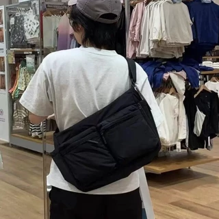 กระเป๋าสะพายข้างผู้ชาย สะพายเดี่ยว ความจุมาก ใส่แล็ปท็อปได้ มีหลายช่อง เหมาะออกกำลังกาย สำหรับผู้ชายและผู้หญิง S894