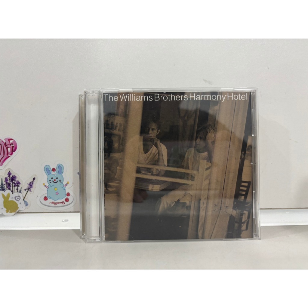 1 CD MUSIC  ซีดีเพลงสากล    The Williams Brothers Harmony Hotel    (D5K28)