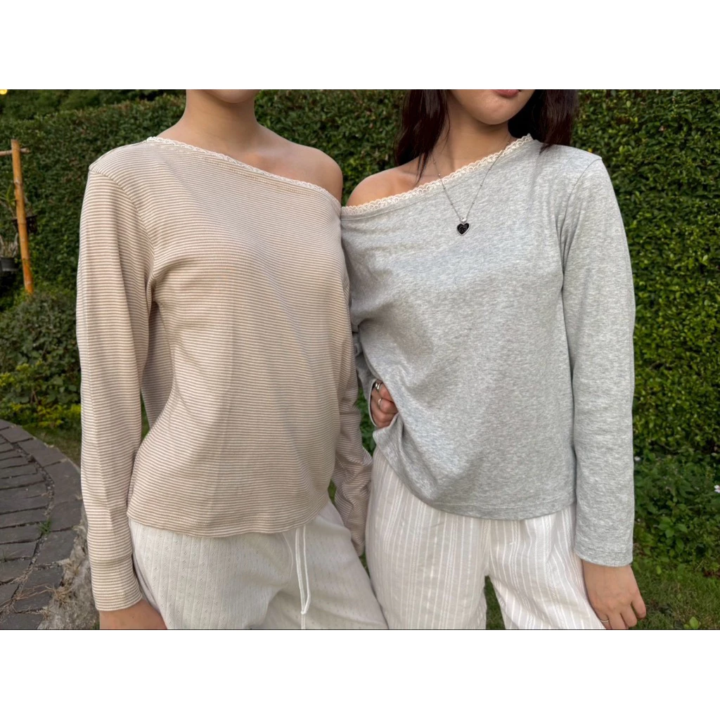 Lola - off the shoulder top | เสื้อแขนยาวปาดไหล่ ขอบลูกไม้