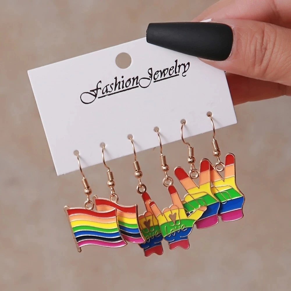 ชุดต่างหูสายรุ้ง LGBTQ+ ต่างหูแฟชั่น Pride Month ลายธงสายรุ้ง หัวใจ สัญลักษณ์มือ Rainbow Earrings Se