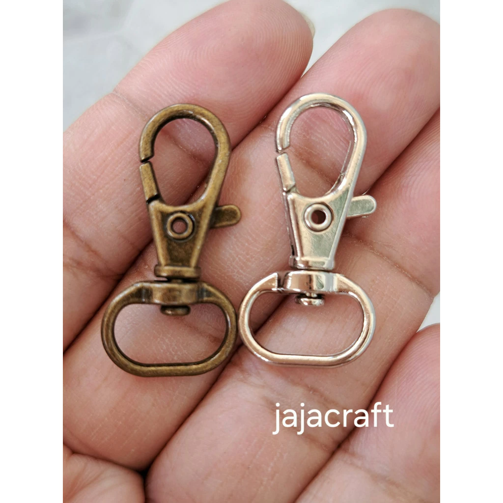 ตะขอคอหมาเกี่ยวหรือก้ามปู แพ็ค 10 ชิ้น สูง 3.2 cm. กว้าง 1.5 cm. ช่องสอดวัดด้านในกว้าง 1.2 cm.