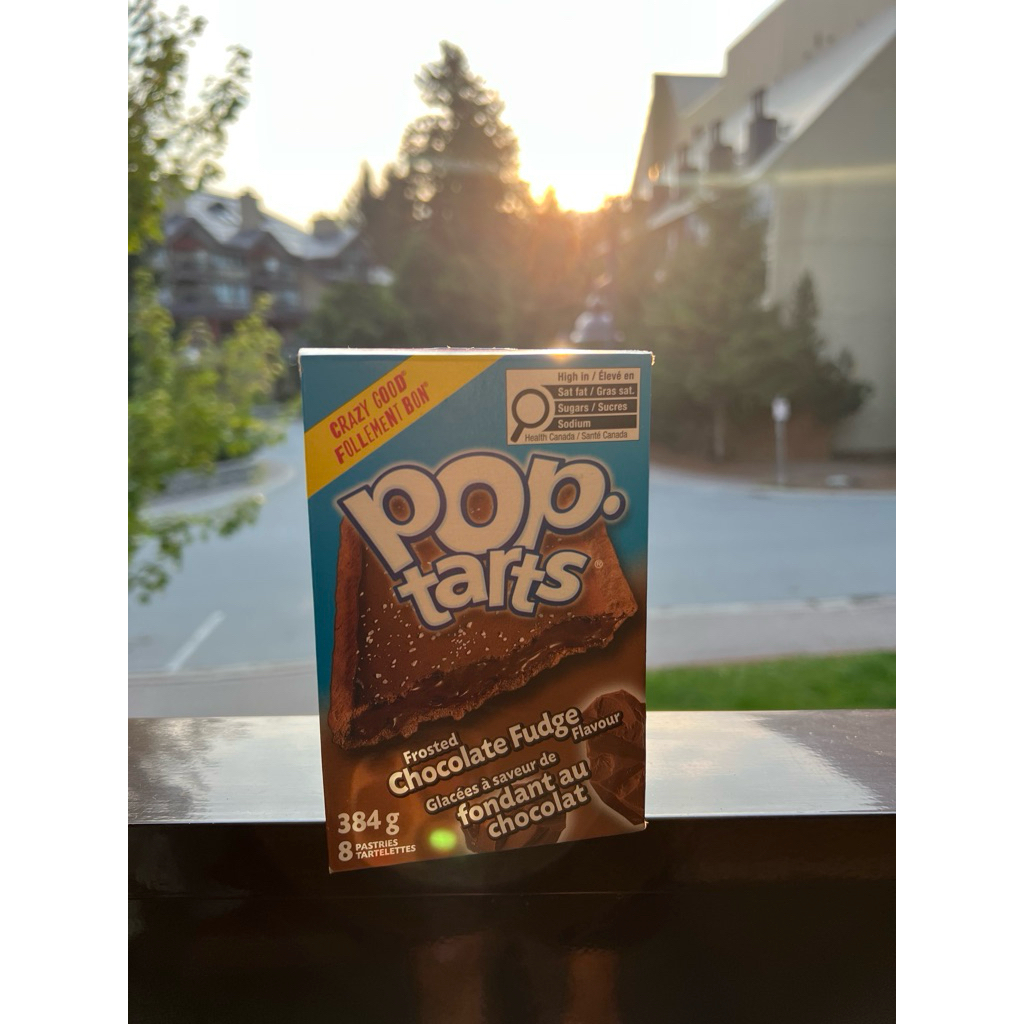 ขนมนำเข้าจากแคนาดา Pop tarts ป๊อปทาร์ต frosted chocolate fudge ขนมนำเข้าจากอเมริกา