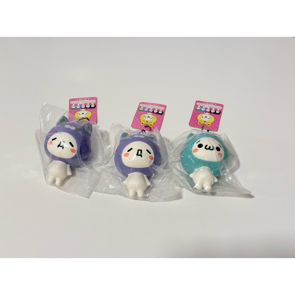 พร้อมส่ง📦 — สกุชชี่ kaomoji in cat squishy แมว หน้าอิโมจิ