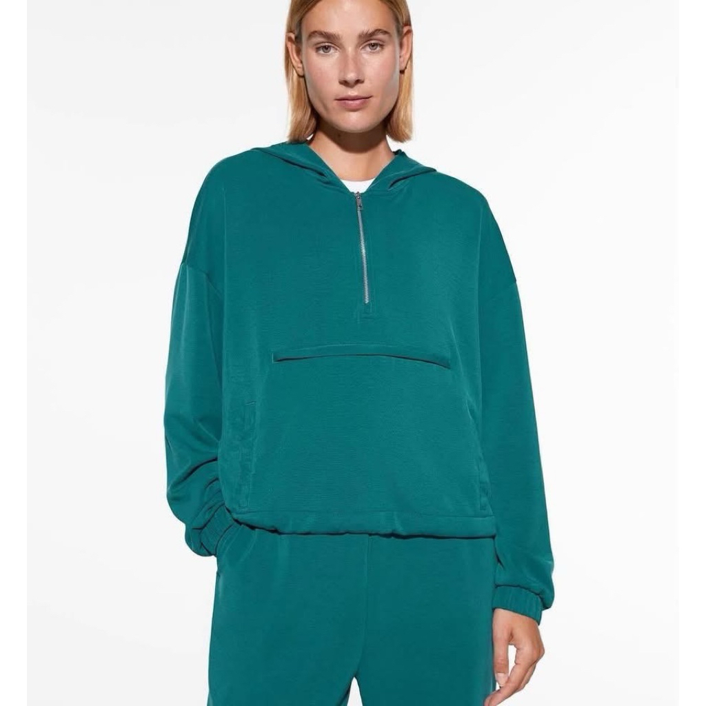 OYSHO  jacket เสื้อคลุม ผ้าเด้ง ผ้านุ่ม 💚🖤