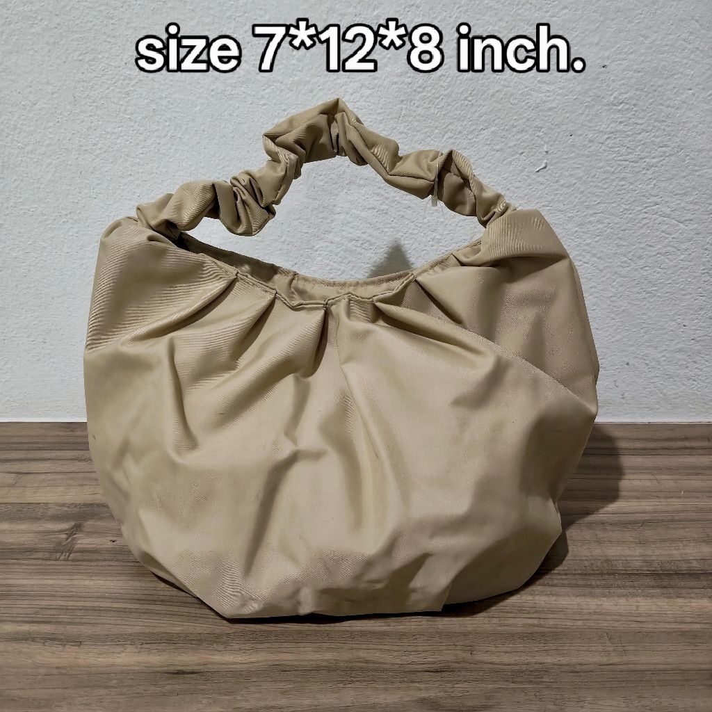กระเป๋าถือผ้าไนลอน💰3COINS Nylon Hand-bag