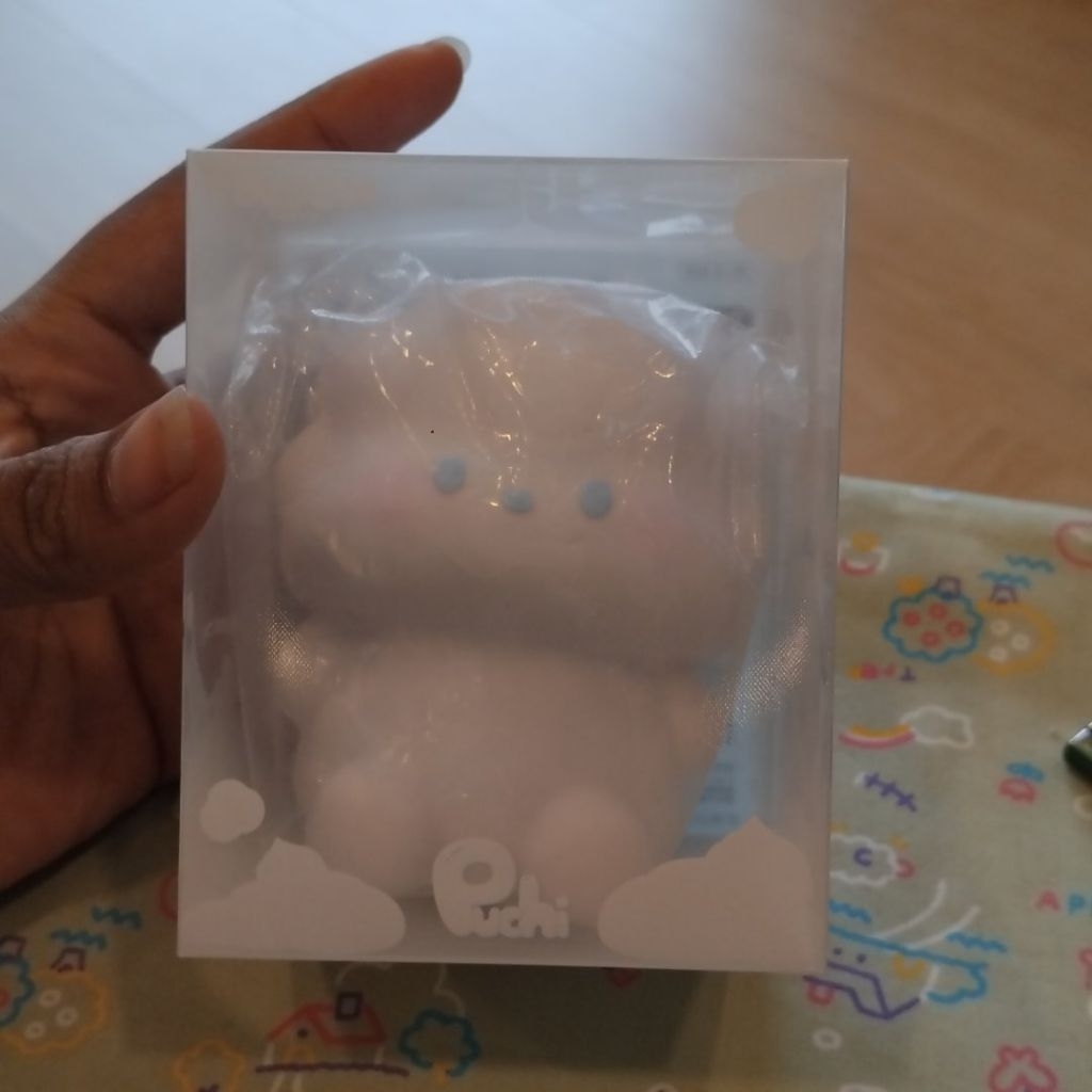 สกุชชี่แบรนด์ iBloom รุ่น Puchi Chigiri หรือ Whipped Cream Puchi.รุ่นนี้มีกลิ่นหอม