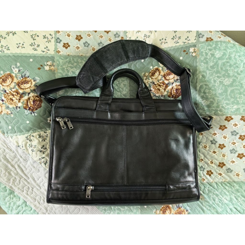 Messenger bag Tumi มือสอง