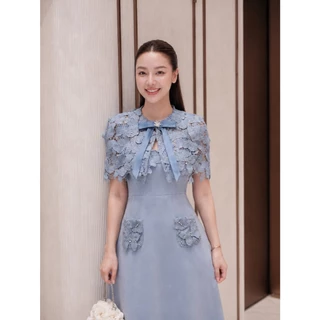 THE CLOSETA : LB649 ชุดเดรสทรงสวยผ้าสูท พร้อมเสื้อคลุมลูกไม้ และเข็มกลัดโบว์