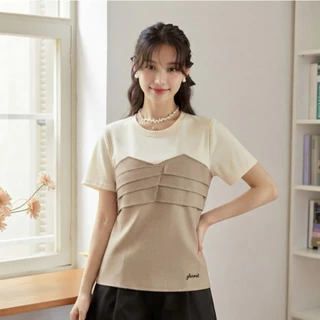 Glucoat | [A878] เสื้อยืดแขนสั้นสีครีม แต่งระบายจับจีบ ปัก glucoat