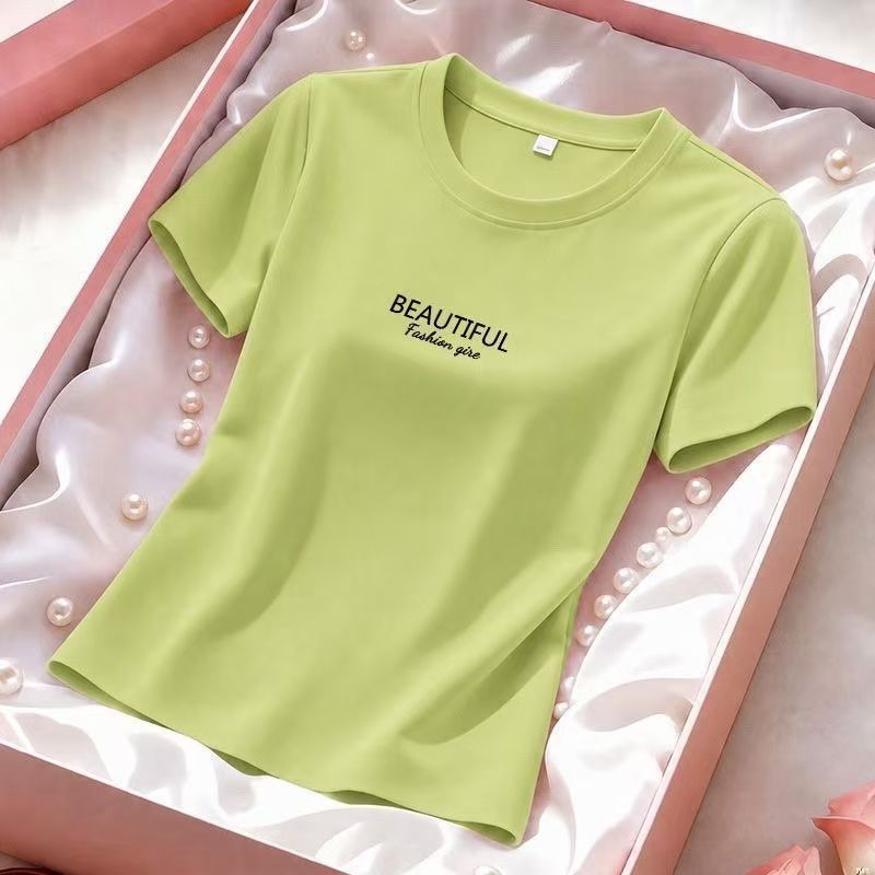 เสื้อยืดแขนสั้นสำหรับผู้หญิง: เสื้อคอกลมสไตล์มินิมอลที่สวมใส่ได้หลากหลายโอกาสและให้ลุคสบายๆ โดดเด่นด้วยดีไซน์สีพื้นและลา