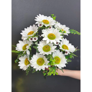 ช่อดอกไม้ดอกทานตะวันสีขาว ใส่ธนบัตร 20ใบทรงกรวย พร้อมโบว์สีแดงและขาวสวยงาม