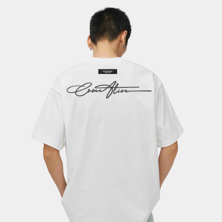 【ส่งไว 24ชม.】COME ALIVE เสื้อยืดผู้ชาย เสื้อยืดโอเวอร์ไซส์ แขนสั้น ผ้าคอตตอน เสื้อยืดปักโลโก้ ลายเซ็น มินิมอล Unisex