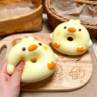 ของเล่นบีบสกุชชี่ สุ่มบีบได้ คลายเครียด สกุชชี่ Squishy ทำจาก PU ยืดหยุ่นสูง Decompression Toy