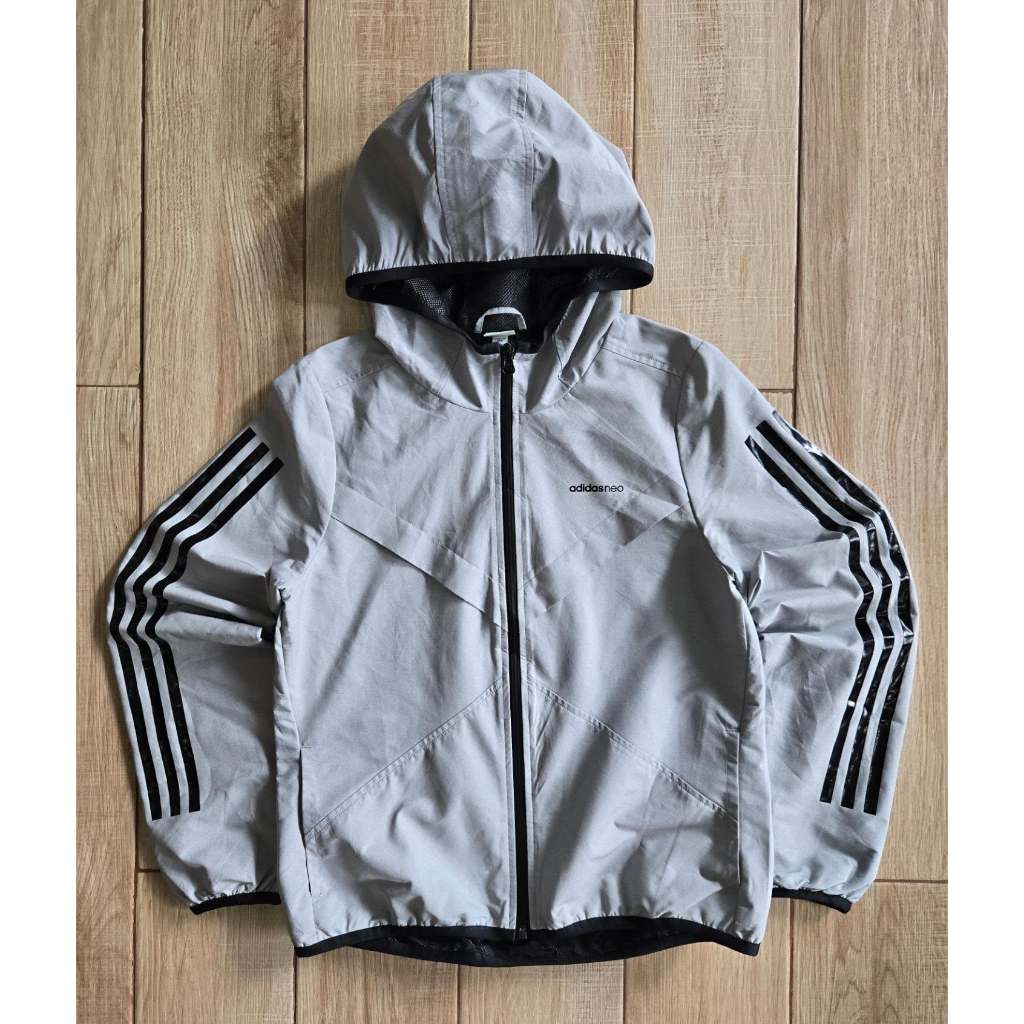 Adidas neo hood jacket 🧭