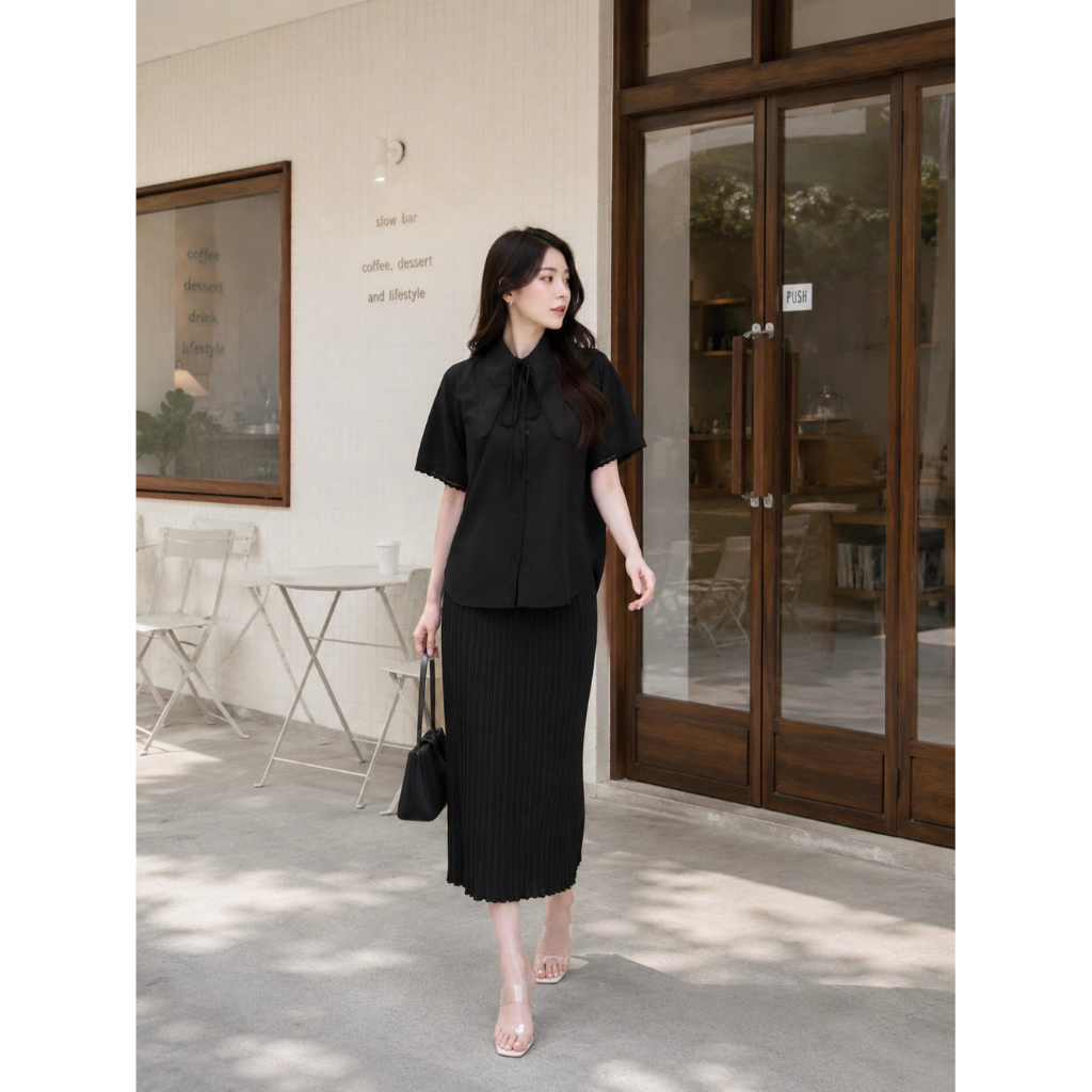 ชุดเช็ทสีดำรุ่น Noir Classic (2ชิ้น เสื้อ+กระโปรง)