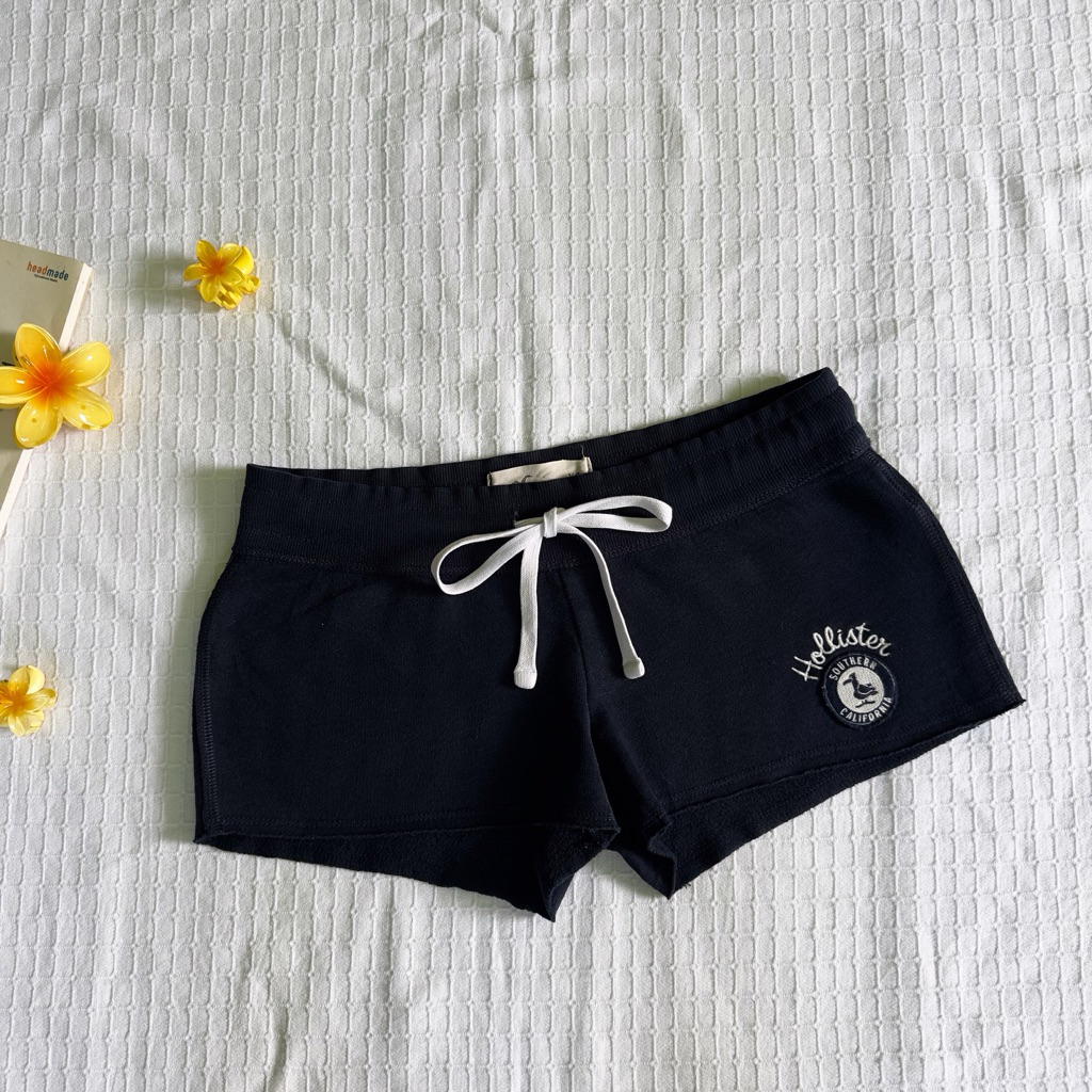 กางเกงขาสั้นHollister