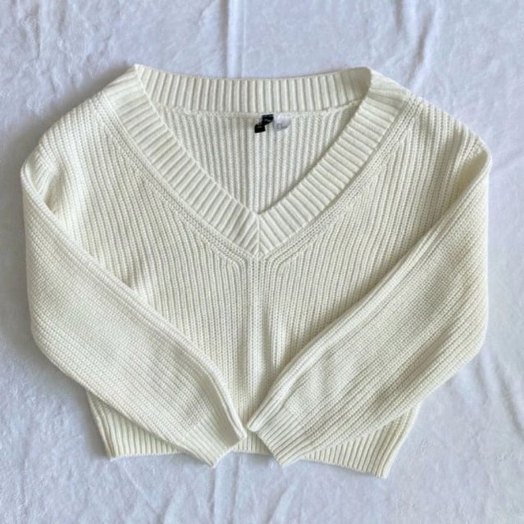 sweater H&M สีขาว freesize