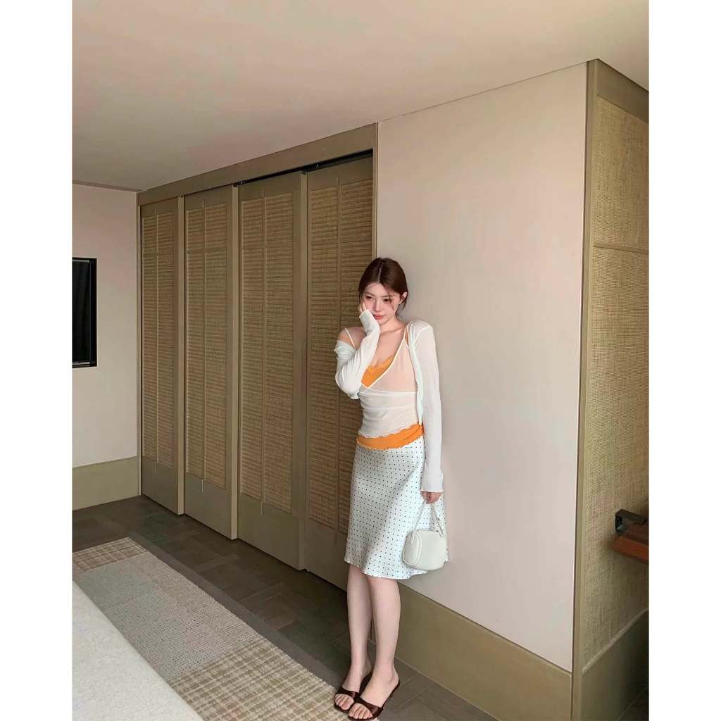 Mogwany พร้อมส่ง S / พรี M / Sherry Set (สายเดี่ยว+เสื้อคลุม+กระโปรง) เสื้อสายเดี่ยว กระโปรงลายจุด ใส่เที่ยว คาเฟ่ ทะเล