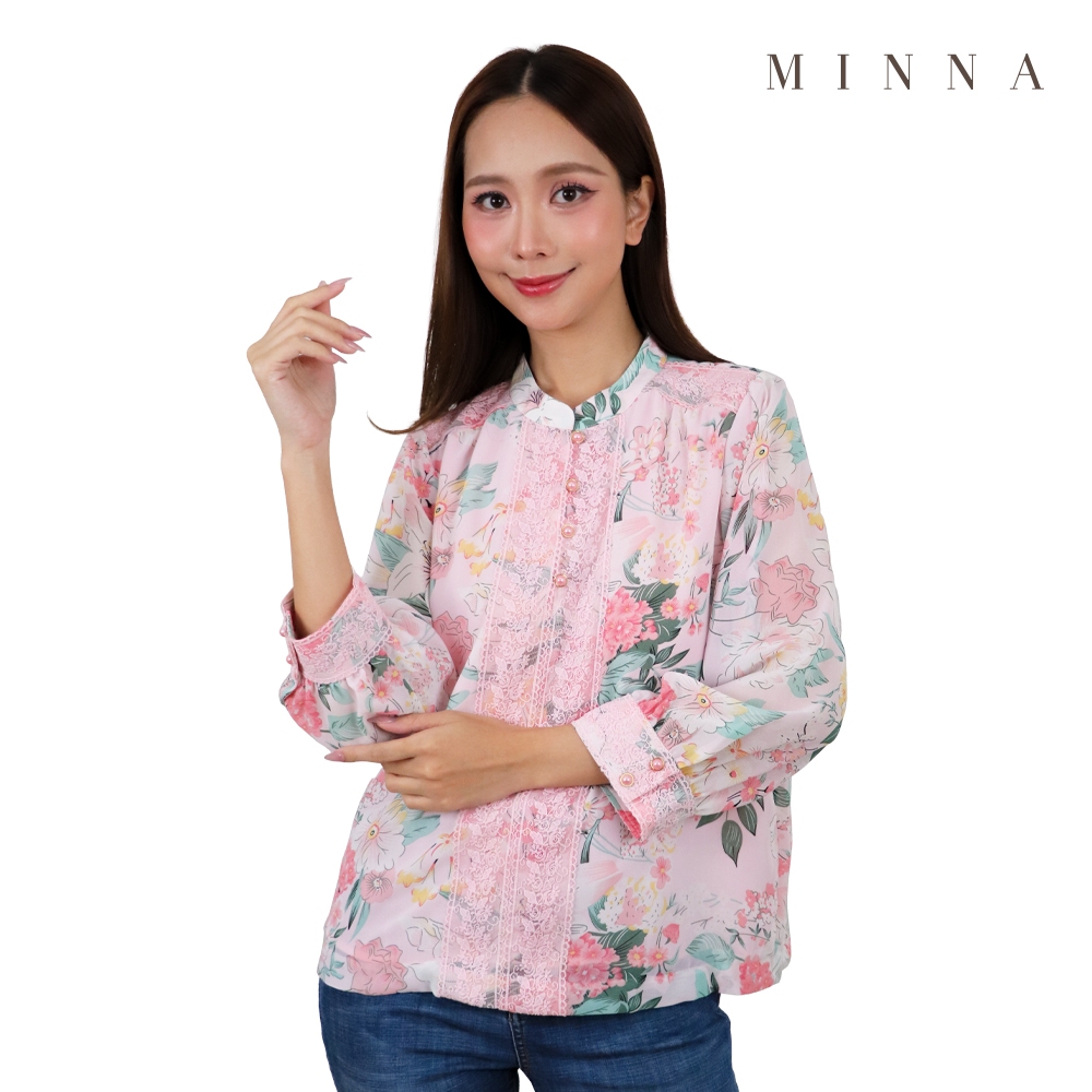 MINNA เสื้อผู้หญิง สีหวาน SPRING FLORAL AND LACE BLOUSE W9B036