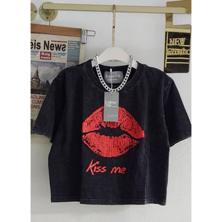 เสื้อครอปผ้าฟอกวินเทจ รายวงเท่ๆ อก36-40 ยาว16 มีให้เลือกหลายรายนะคะ ผ้านิ่มใส่สบาย