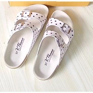KTHANA รองเท้าแตะลายจุด polka dot รุ่น 2 เข็มขัด พื้นสไตล์วิเทจ 34-44 **หน้าเท้าเรียว แบนแนะนำลด 1ไซส์**