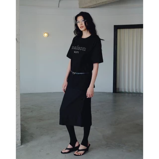 maison KEEPS | The Boyfriend Outline Logo Tee | Unisex | เสื้อยืดทรง oversized ผ้านุ่ม