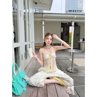 Dewishes 🌺 Bloom Lace Set เซตเสื้อสายเดี่ยว+กางเกงฉลุลูกไม้