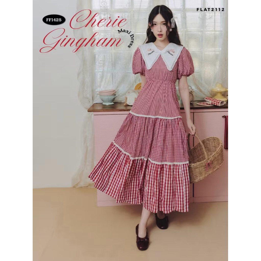 NEW (S) FLAT2112 : CHERIE GINGHAM MAXI DRESS เดรสยาวลายสก็อตแดง คอปกใหญ่แต่งลูกไม้