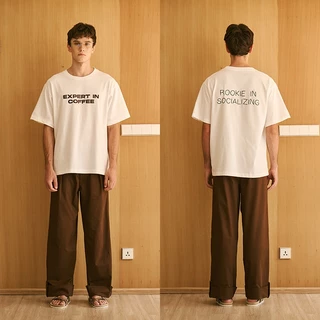 introvertwears | Coffee Expert Tee (สกรีน Rookie ด้านหลัง) เสื้อยืดแขนสั้น คอกลม ผ้าหนานุ่มพิเศษ ใส่สบาย