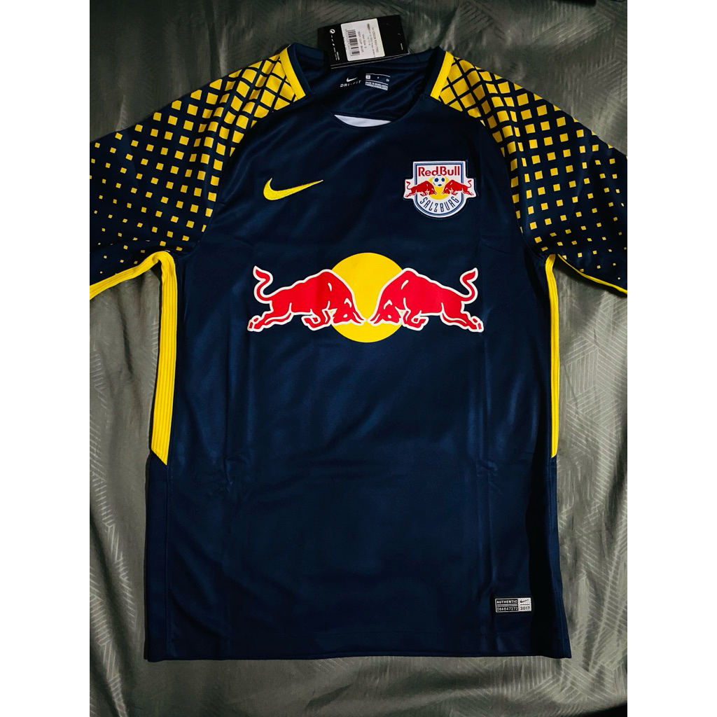 Red Bull Salzburg Away shirt 17/18 Size S