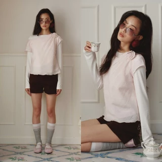 CHUUCHOP - (S-6XL) Icy Blouse เสื้อเบลาส์ผู้หญิง แขนสั้น เสื้อปาดไหล่ แต่งดอกไม้ (C8622)