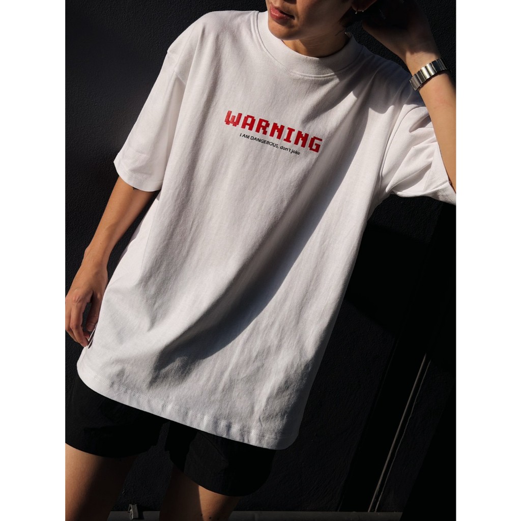 TS ลาย Warnning - เสื้อยืด เนื้อผ้าไม่บาง เป็นทรง Unisex