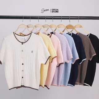 Serene's Choice เสื้อไหมพรมถักเปีย แขนสั้น แต่งขอบหยัก กระดุมหน้า 7 เม็ด
