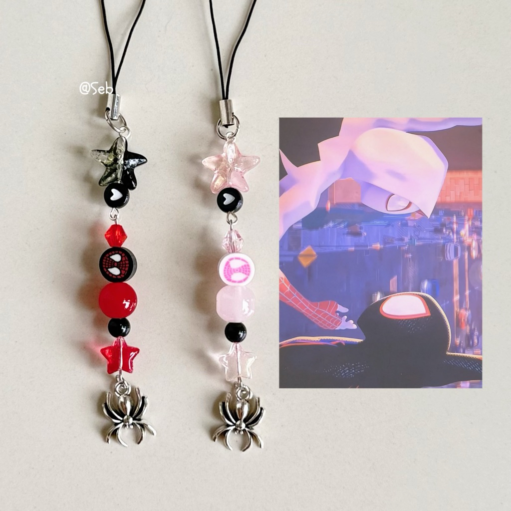 Sebofficial | keychain | สายคล้องโทรศัพท์ | พวงกุญแจ ที่ห้อยโทรศัพท์ พวงกุญแจห้อยกระเป๋า ไดอารี่ Christmas
