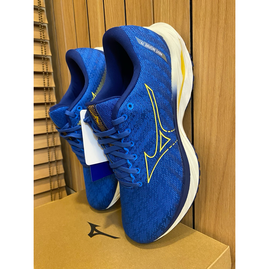 Mizuno Wave Inspire 19 รองเท้าวิ่ง ผู้ชาย ค่ะ