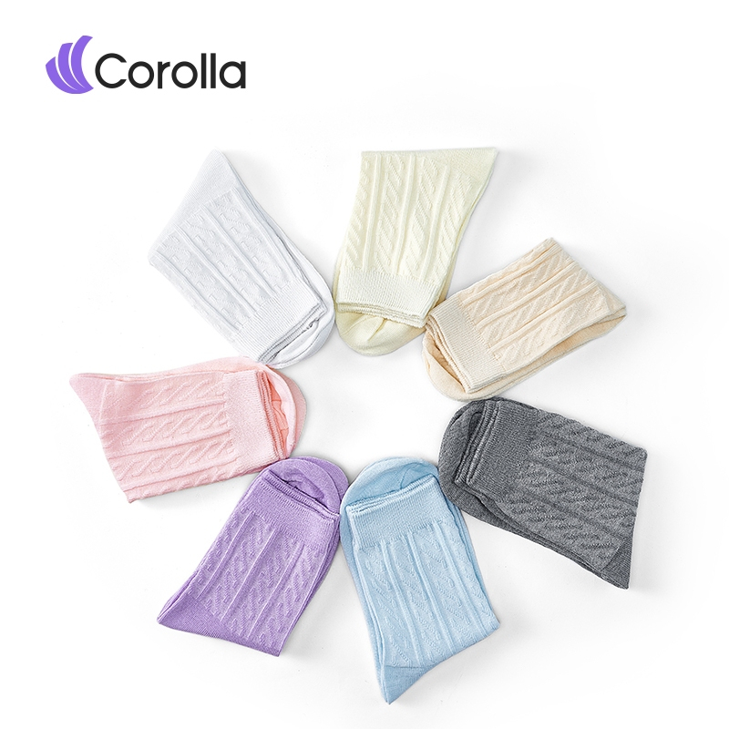 Corolla ถุงเท้าแฟชั่นสีต่างๆ ใส่สบายและระบายอากาศได้ดี หลากห