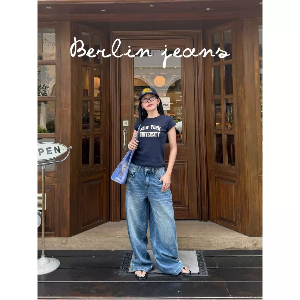 Berlin jeans - กางเกงยีนส์ขายาว ผ้ายีนส์เอวสูง ฟอกเฟด แต่งดีเทลขาด (ส่งด่วน)