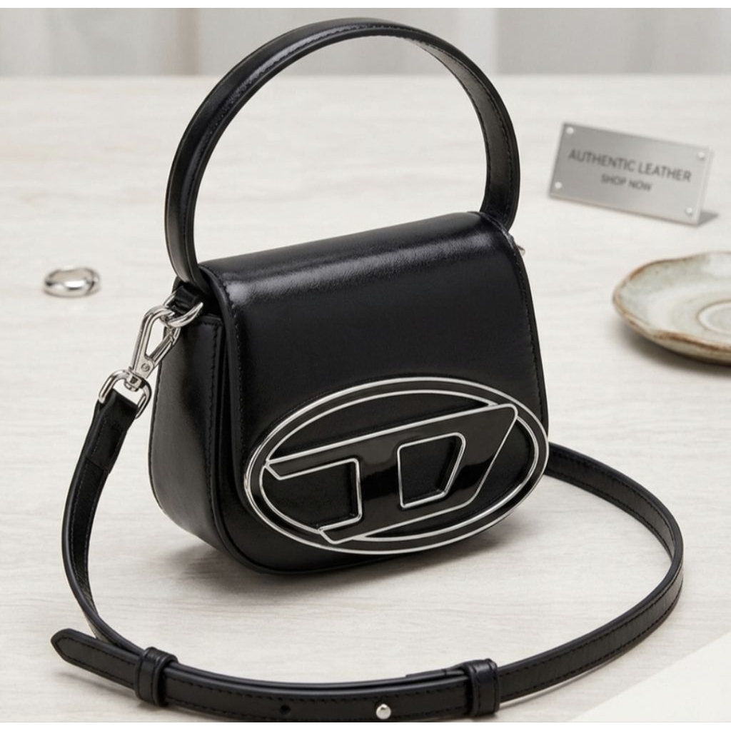กระเป๋าจิ๋ว diesel สีดำ