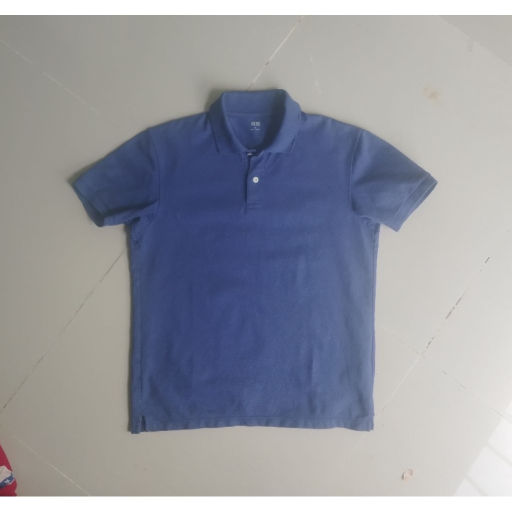 เสื้อโปโล Uniqlo มือสอง สีน้ำเงิน อก 40 ยาว 25 ไซส์ M  สภาพดี