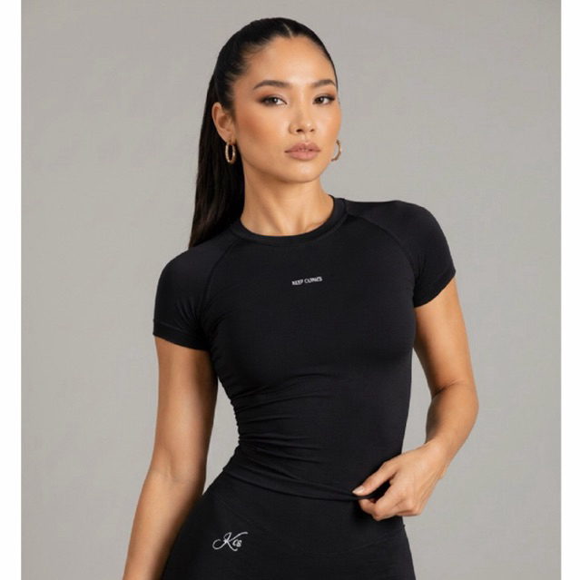 Keep Curves / Power Curves **เสื้ออย่างเดียว** T-Shirt แขนสั้นเข้ารูป เอวเอส ผ้าเบา ระบายอากาศดี Nylon Spandex